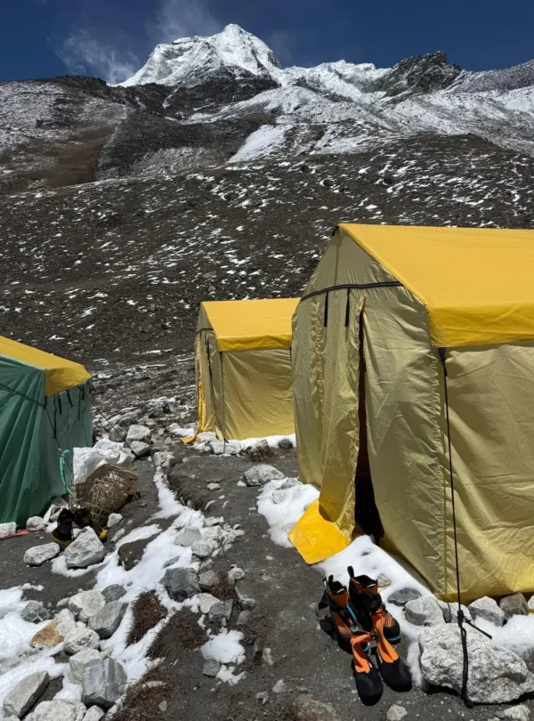 Best trekking peak package Nepal's Everest region